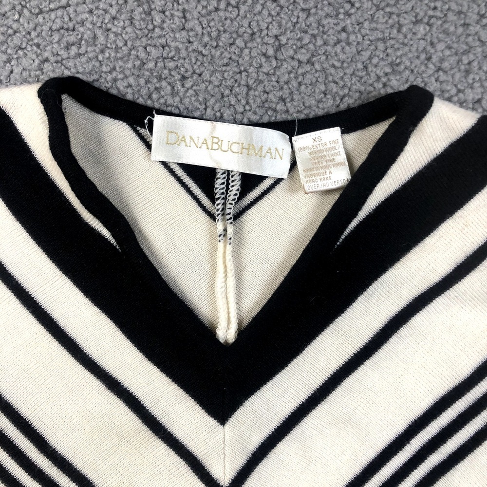 Dana Buchman Sweater Women's Sz XS Black Chevron Mesh V-neck - Picture 5 of 9